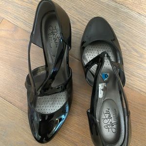 Life Stride Black Heels